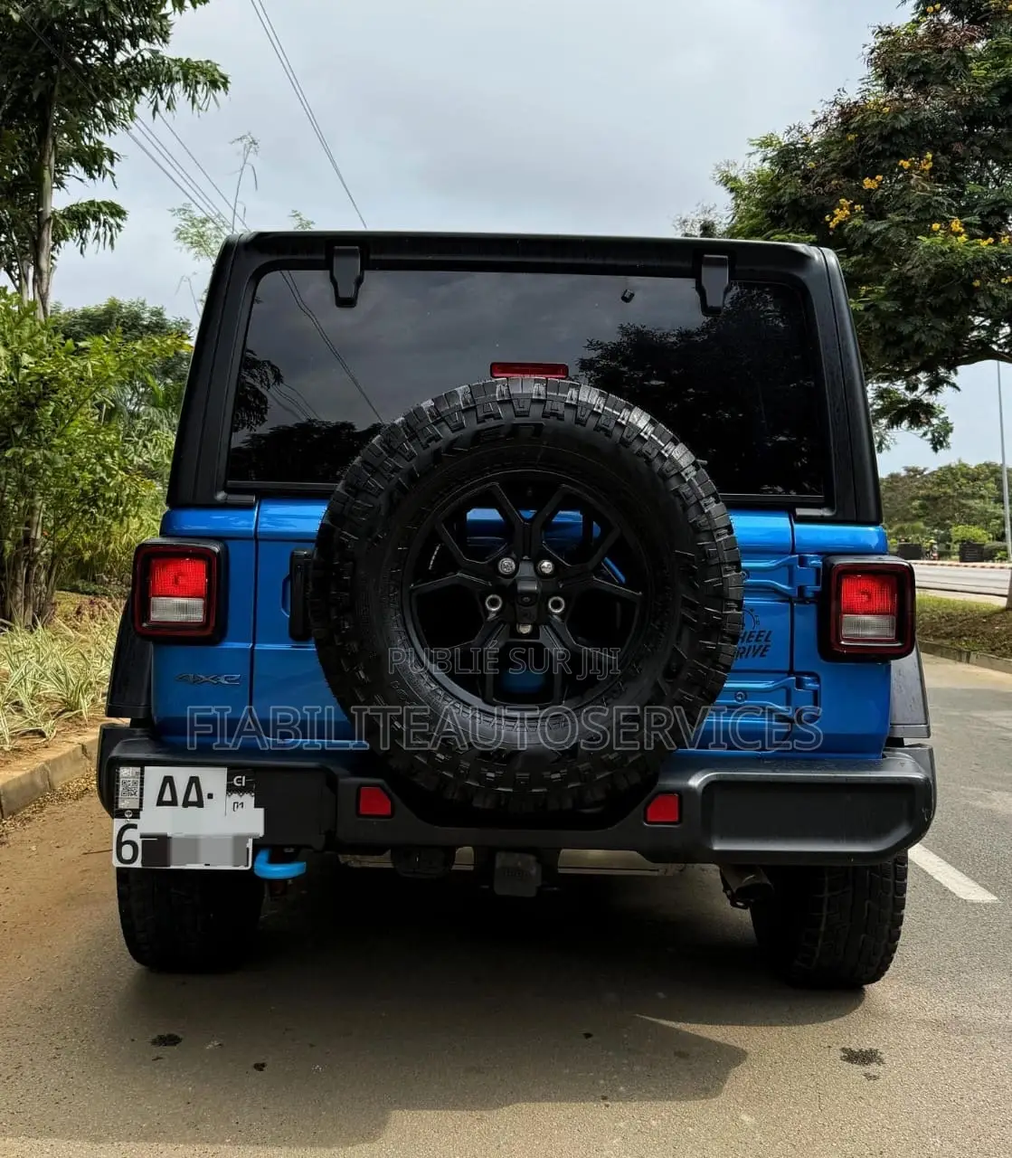 Jeep Wrangler Willys 4 Door 4x4 2024 Blue