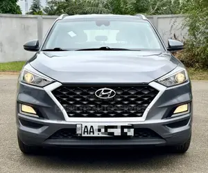 Photo - Hyundai Tucson 2021 Gris