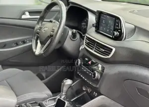 Hyundai Tucson 2021 Gris