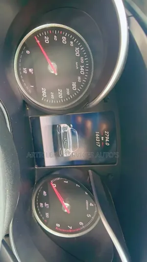 Mercedes-Benz C180 2016 Gris