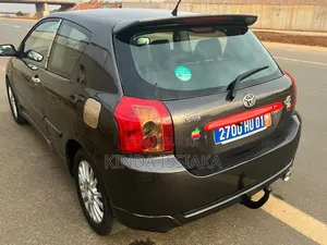 Toyota Corolla Sedan Automatic 2004 Gris