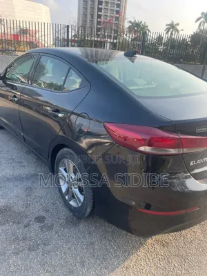 Hyundai Elantra 2017 Black