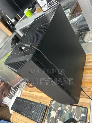 Photo - New Ordinateur De Bureau Asus 32GB Intel Core I9 SSD 4T