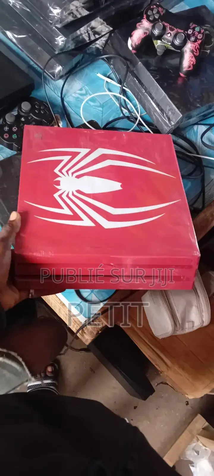 Ps4 Pro Cracker Couleur Rouge