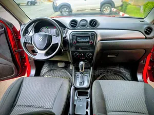 Suzuki Vitara 2022 Rouge