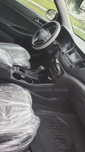 Hyundai Elantra Limited Sedan FWD (2.0L 4cyl 6A) 2017 Blanc