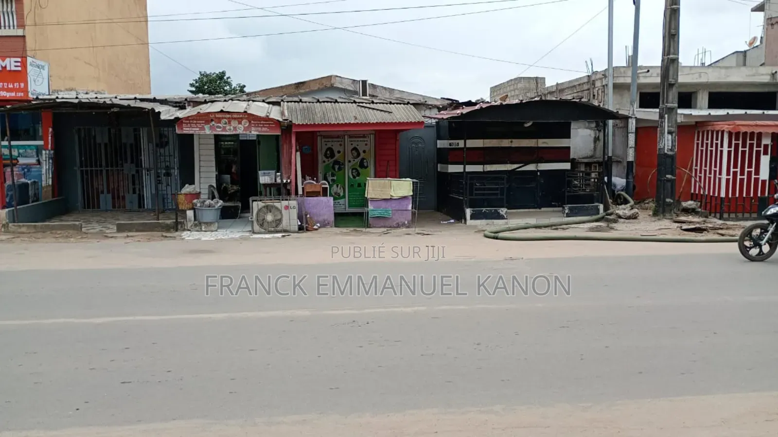 5chbre Maison de ville/terrasse dans Cocody à Vendre