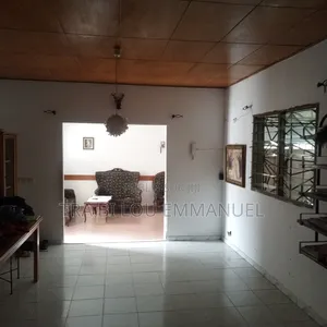 4chbre Duplex dans Tra Bi Clément, Cocody à Vendre