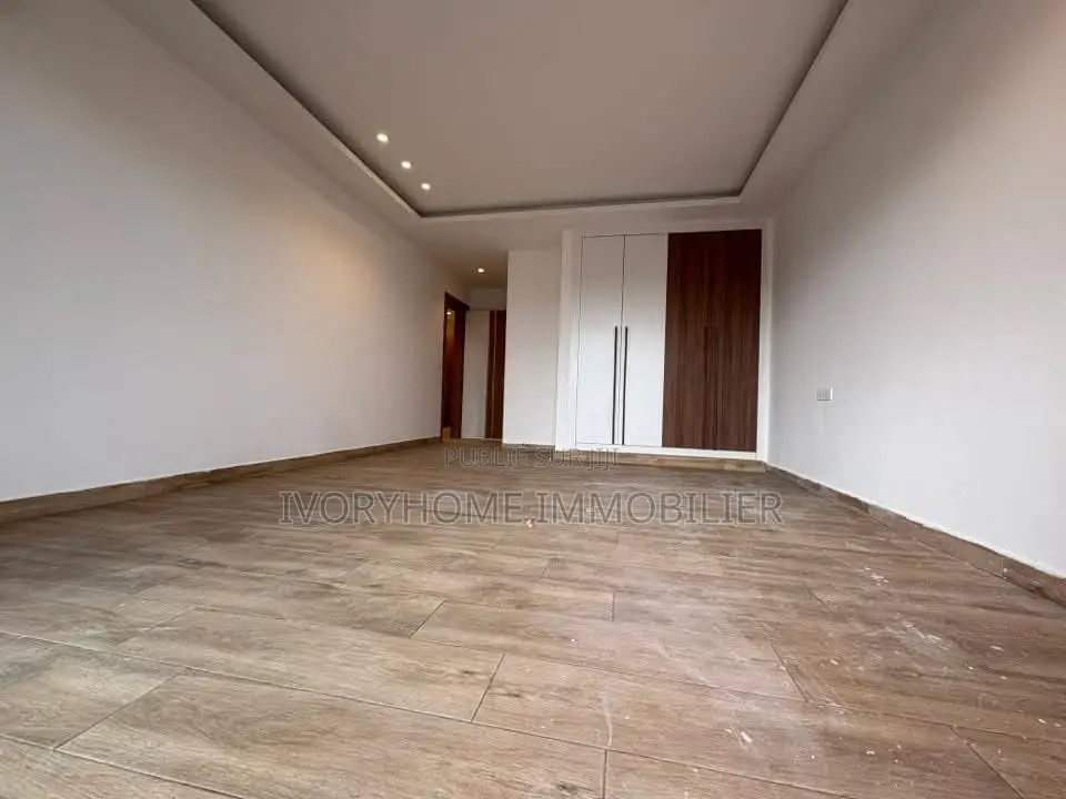 4chbre Appartement partagé dans Cocody à Louer