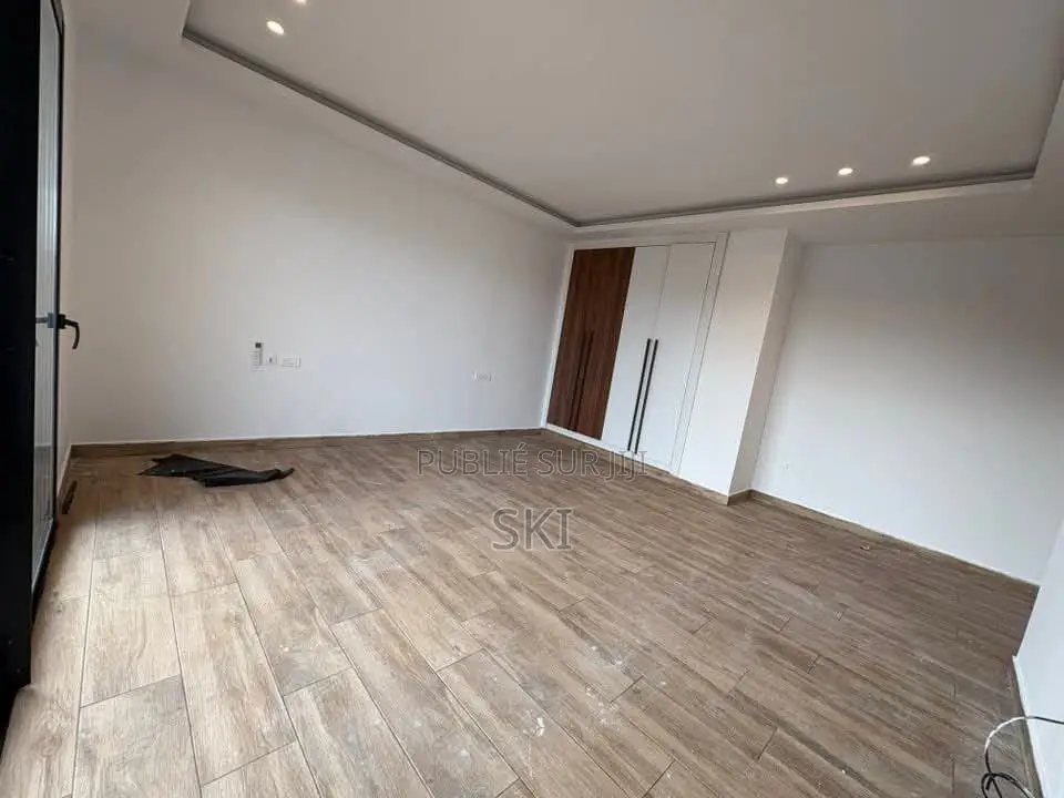 4chbre Appartement partagé dans Cocody à Louer