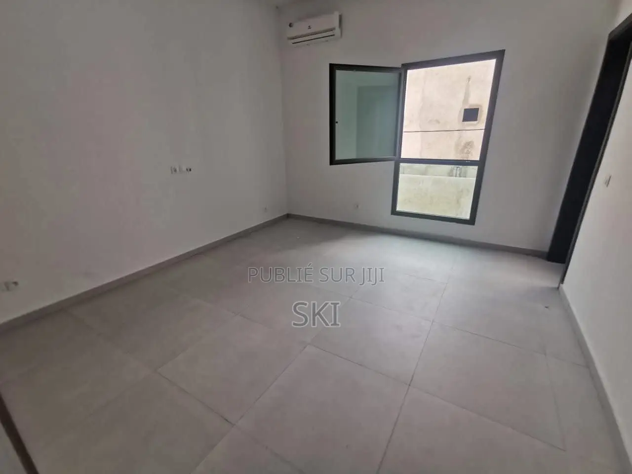 6chbre Villa dans Cocody à Louer