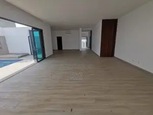 6chbre Villa dans Cocody à Louer