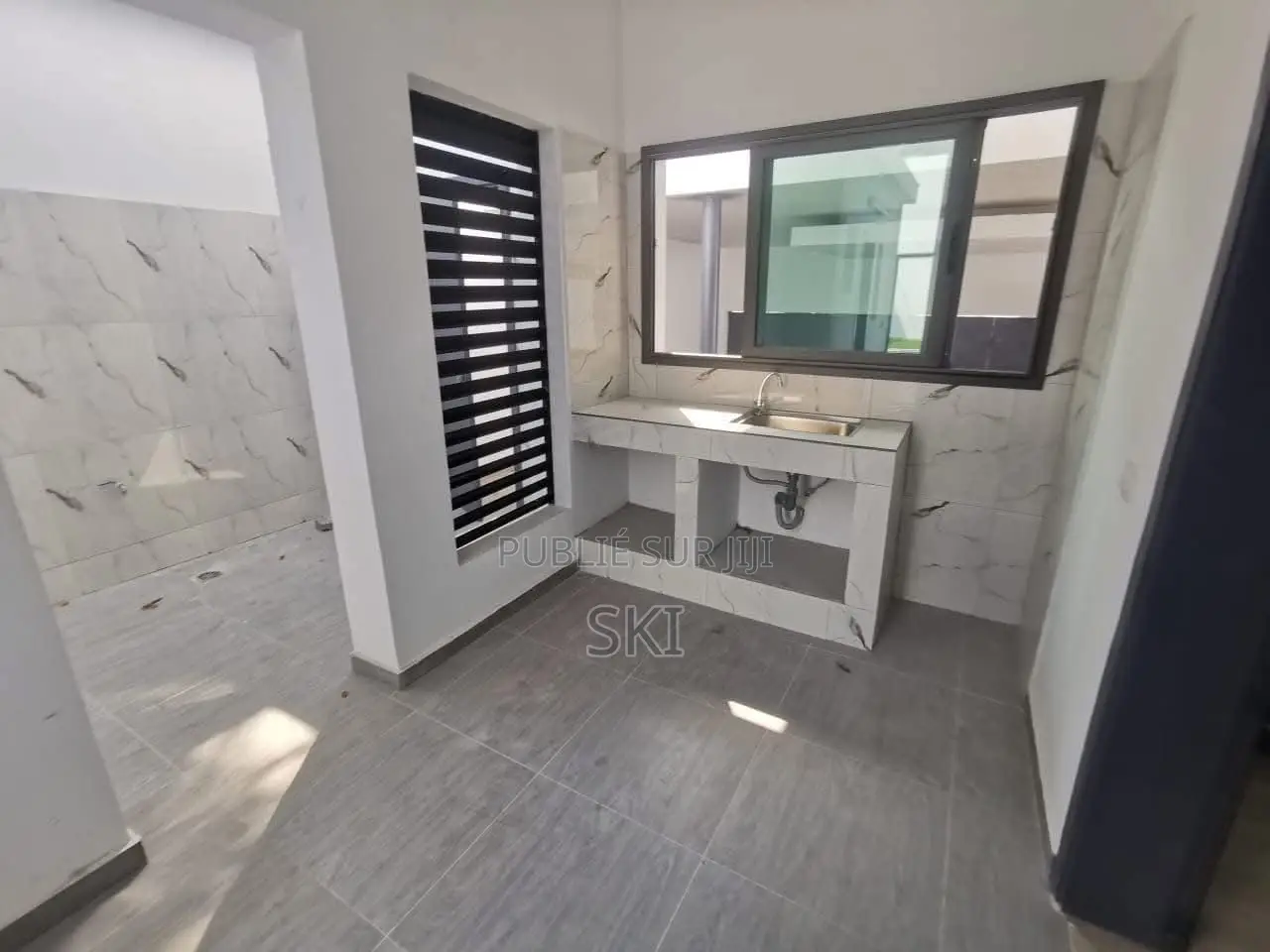 6chbre Villa dans Cocody à Louer