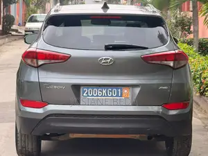 Hyundai Tucson 2016 Gris