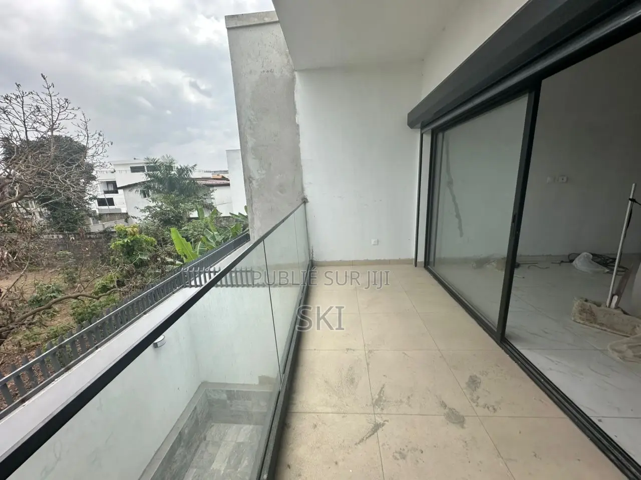 4chbre Duplex dans Cocody à Louer