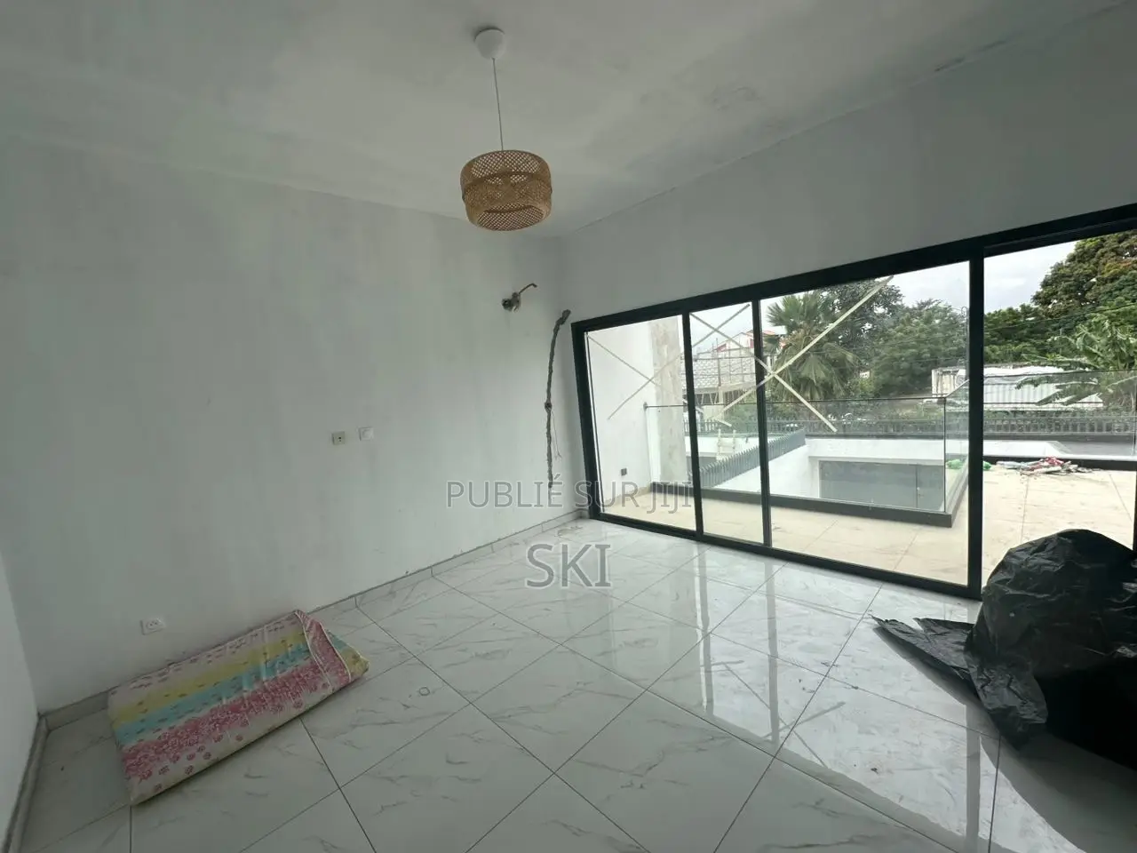 4chbre Duplex dans Cocody à Louer