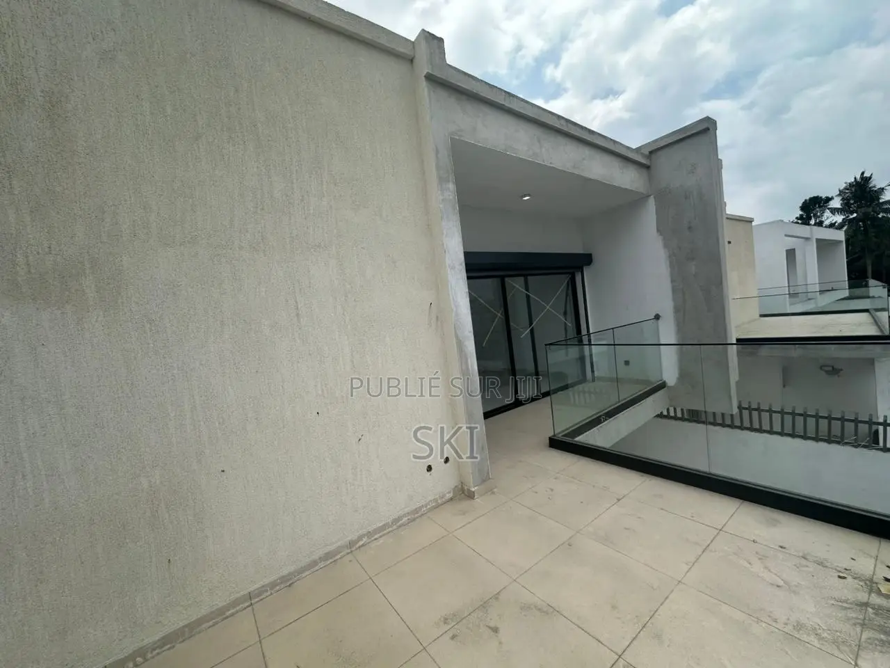 4chbre Duplex dans Cocody à Louer