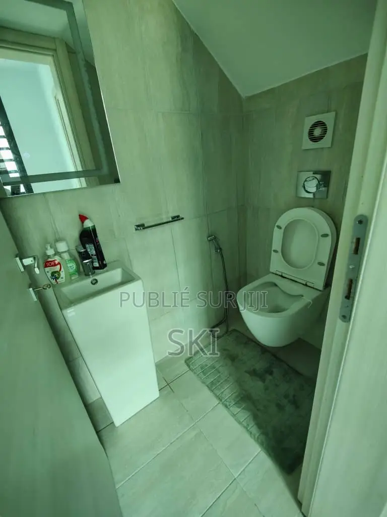 Furnished 5chbre Duplex dans Cocody à Louer