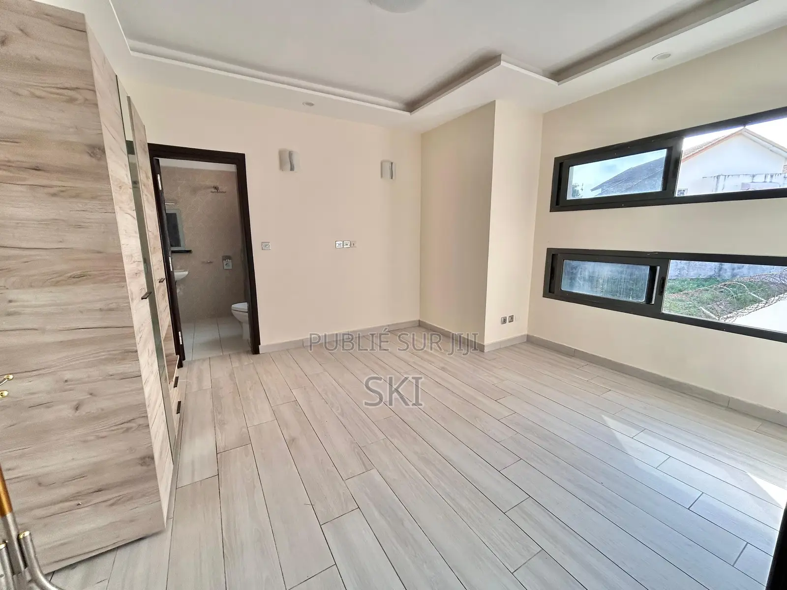 6chbre Duplex dans Cocody à Louer