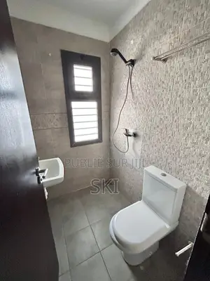 Photo - 6chbre Duplex dans Cocody à Louer