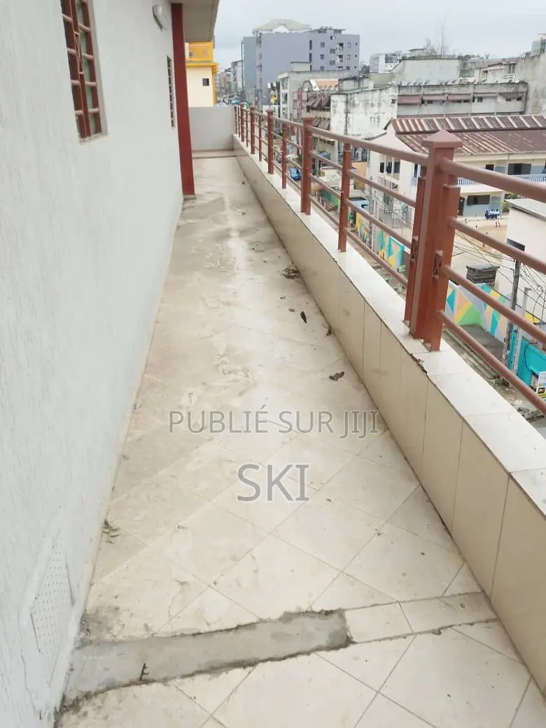 1chbre Studio dans Cocody à Louer