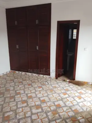 1chbre Studio dans Cocody à Louer