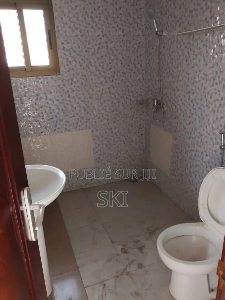 1chbre Studio dans Cocody à Louer