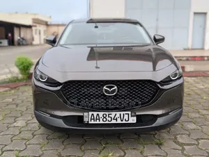 Photo - Mazda CX-30 2022 Gris
