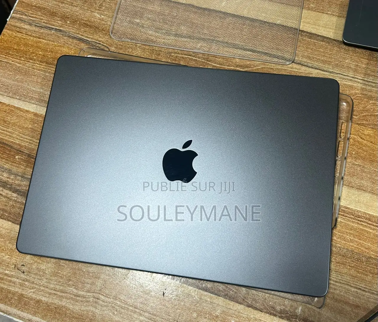 Apple MacBook Pro 2023 M3 14-Inch 18GB Apple M3 Pro SSD 512GB