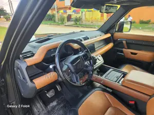 Land Rover Defender 2022 Black