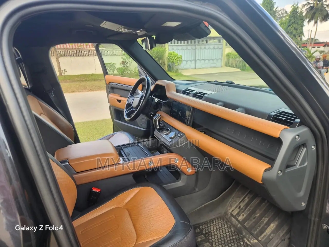 Land Rover Defender 2022 Black