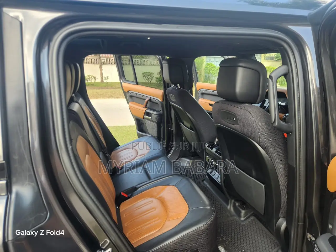 Land Rover Defender 2022 Black