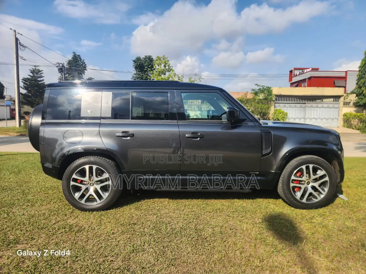 Land Rover Defender 2022 Black
