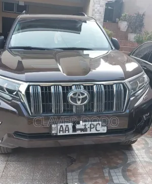 Photo - Toyota Land Cruiser 2020 Black