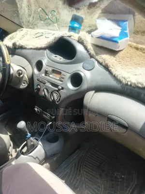 Toyota Yaris 2004 Blue