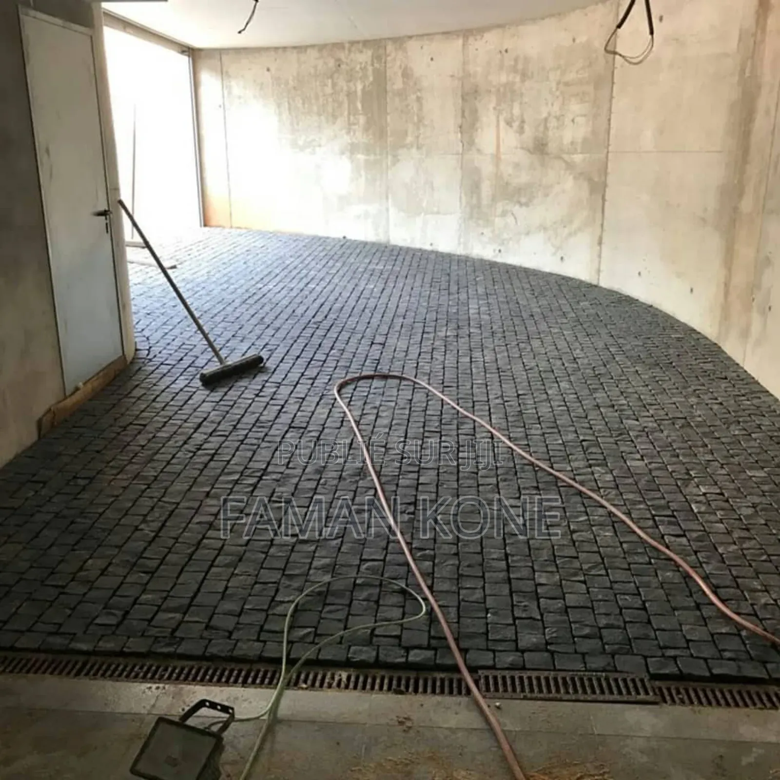 Poseur De Pavé Professionnel , VRD Et Assainissement