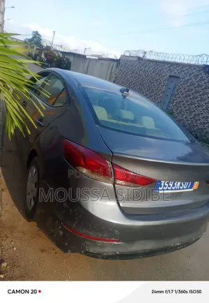 Hyundai Elantra 2018 Violet