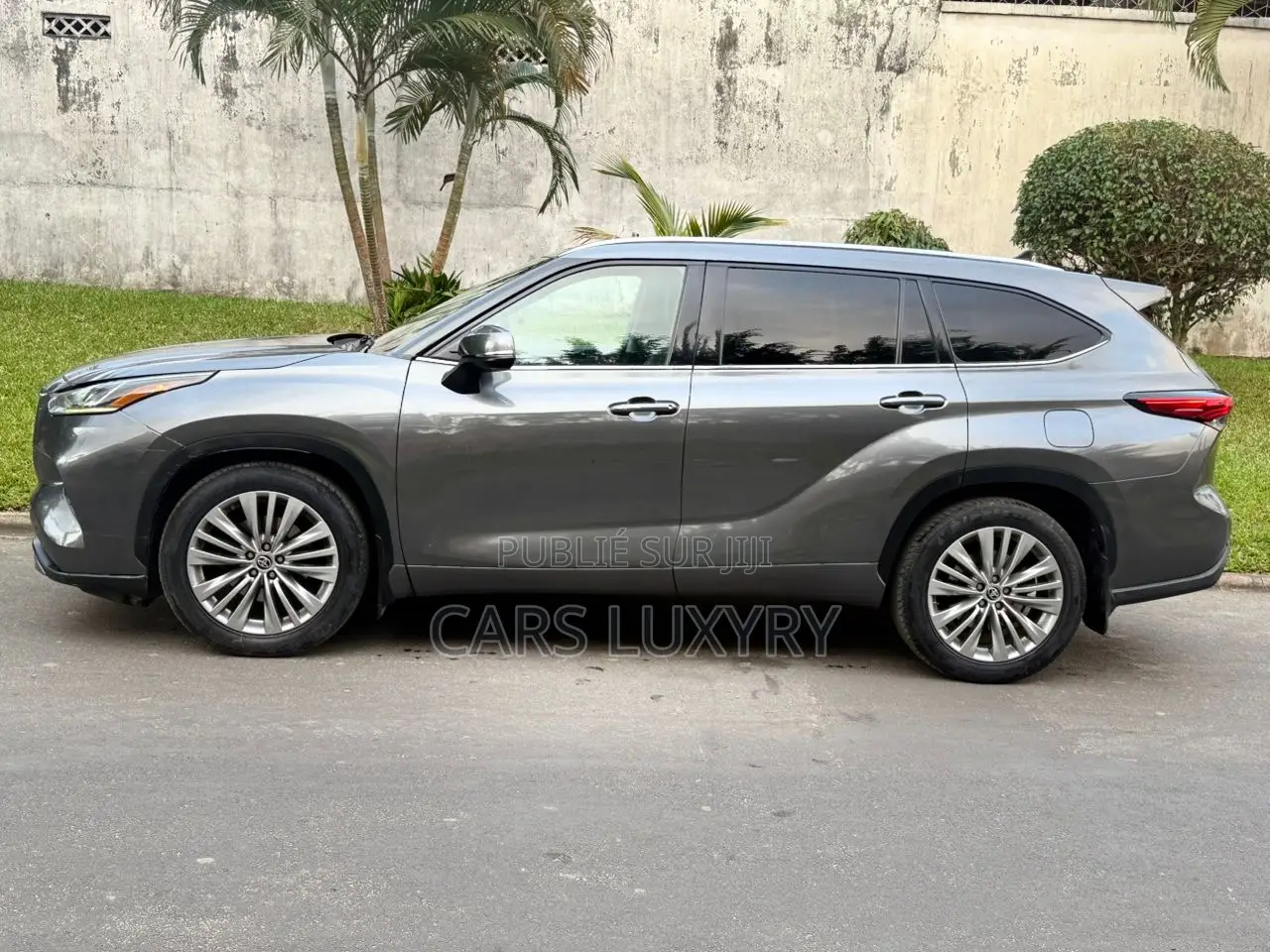 Toyota Highlander Platinum 2022 Gris