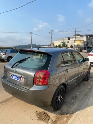 Toyota Corolla 2004 Gris