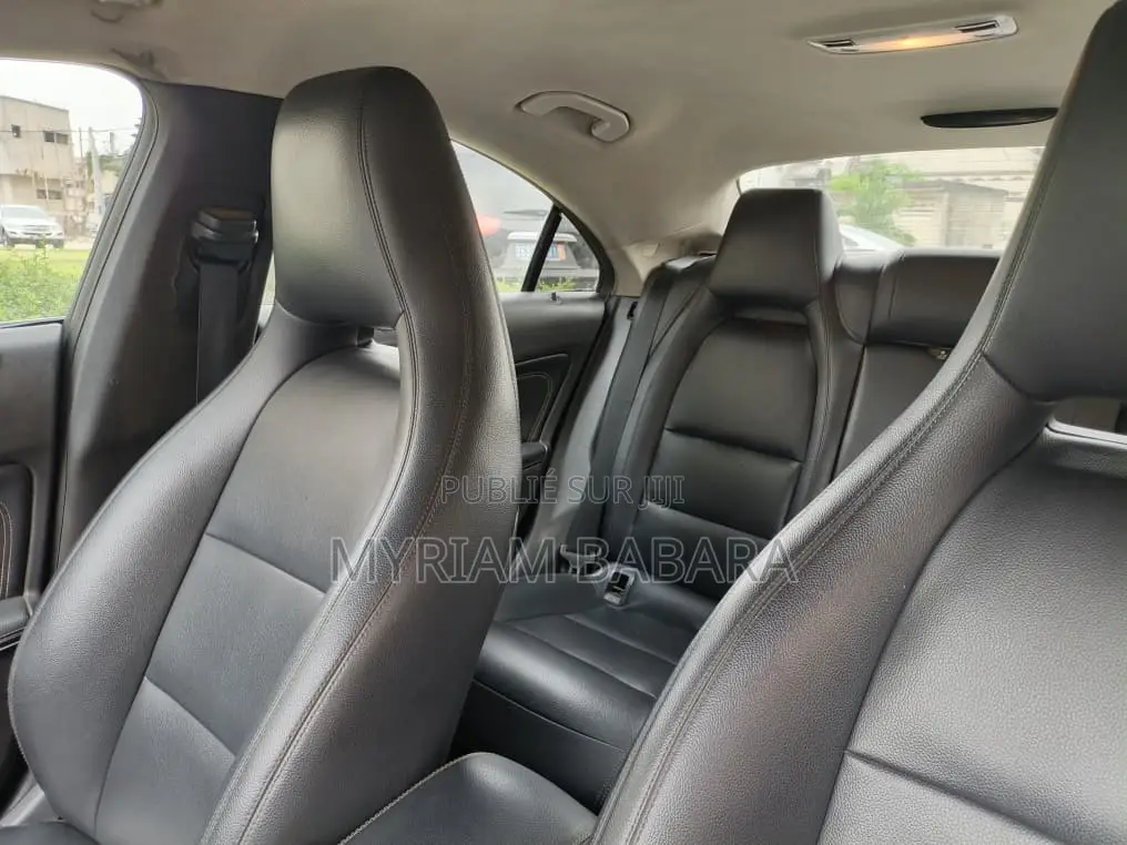 Mercedes-Benz GLA 250 2015 Black