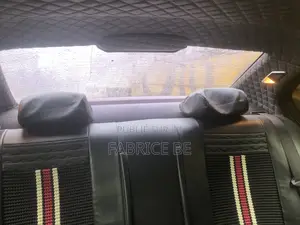 BMW 320i Sedan RWD 1999 Gris