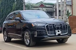 New Audi Q7 Premium 2023 Black