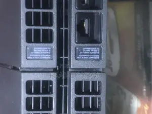 Ps4 Disponible Cracker Avec 8 Jeux Et Une Manette Jamais Été Démonter