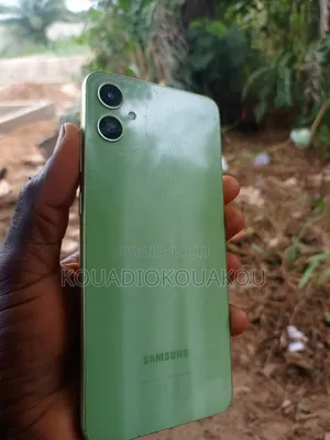 Samsung Galaxy A05 64 GB Vert