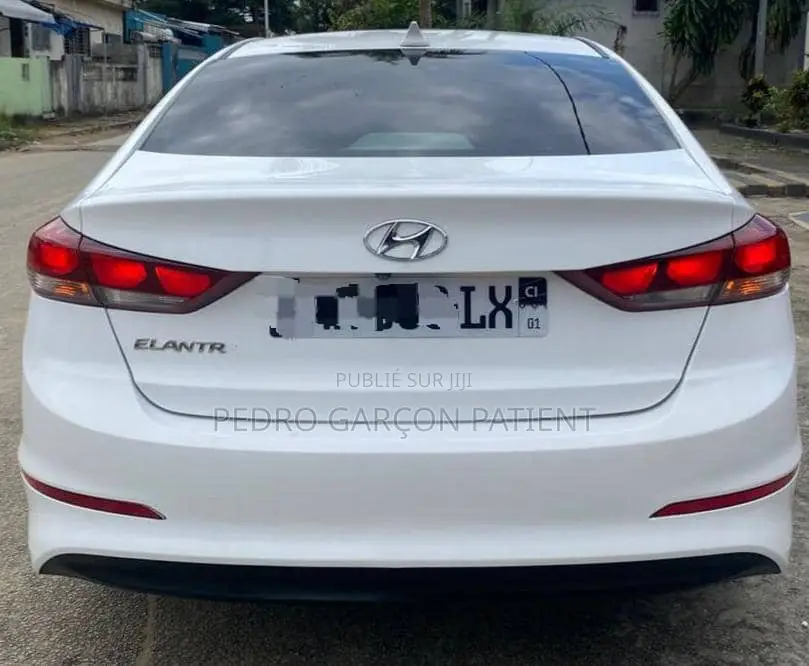 Hyundai Elantra 2017 Blanc