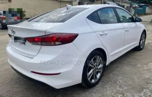 Hyundai Elantra 2017 Blanc