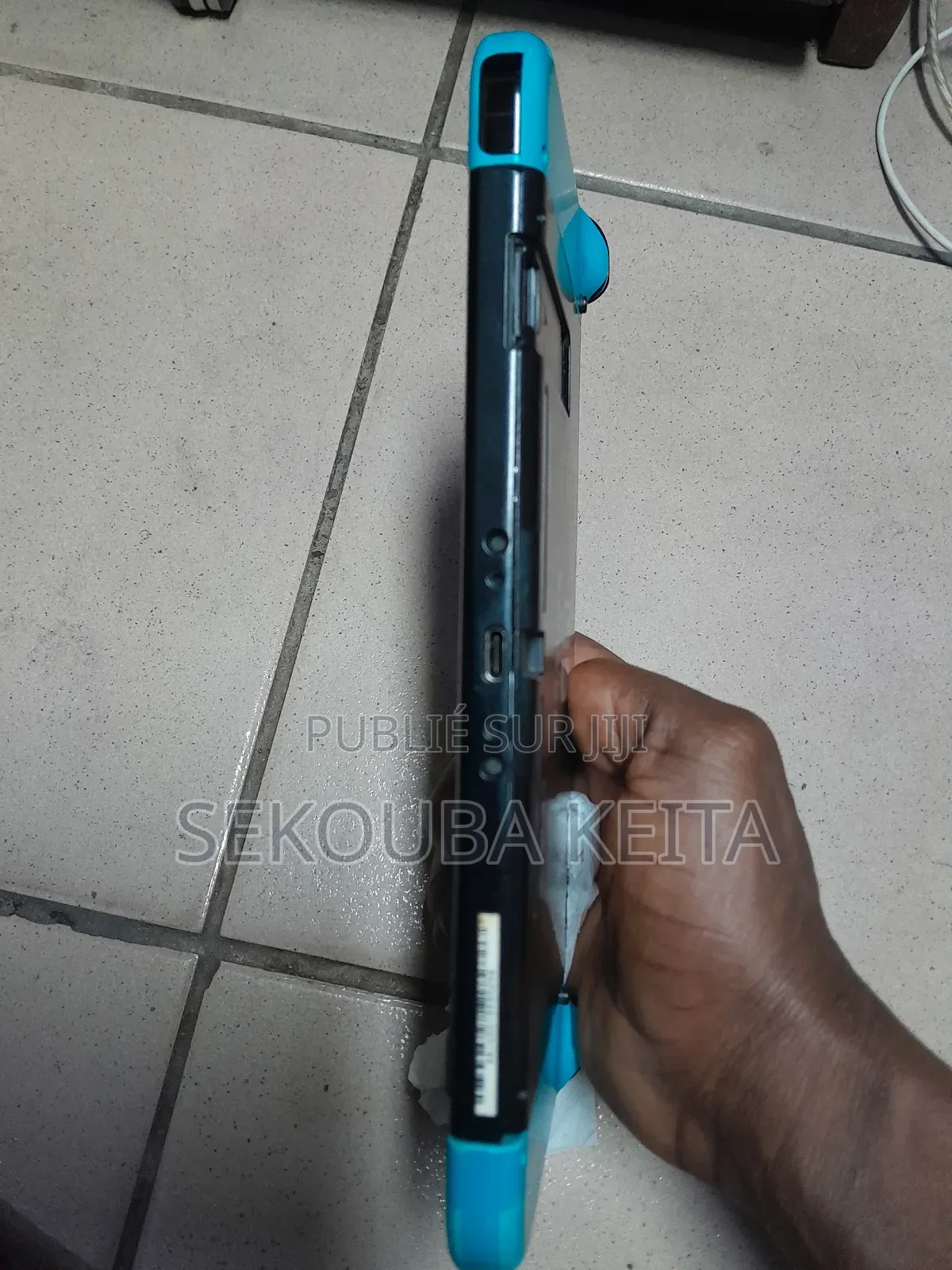 Nintendo Switch Avec Les Jeux 12 Installés Dedans