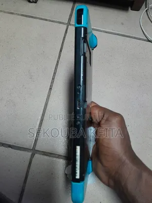 Nintendo Switch Avec Les Jeux 12 Installés Dedans