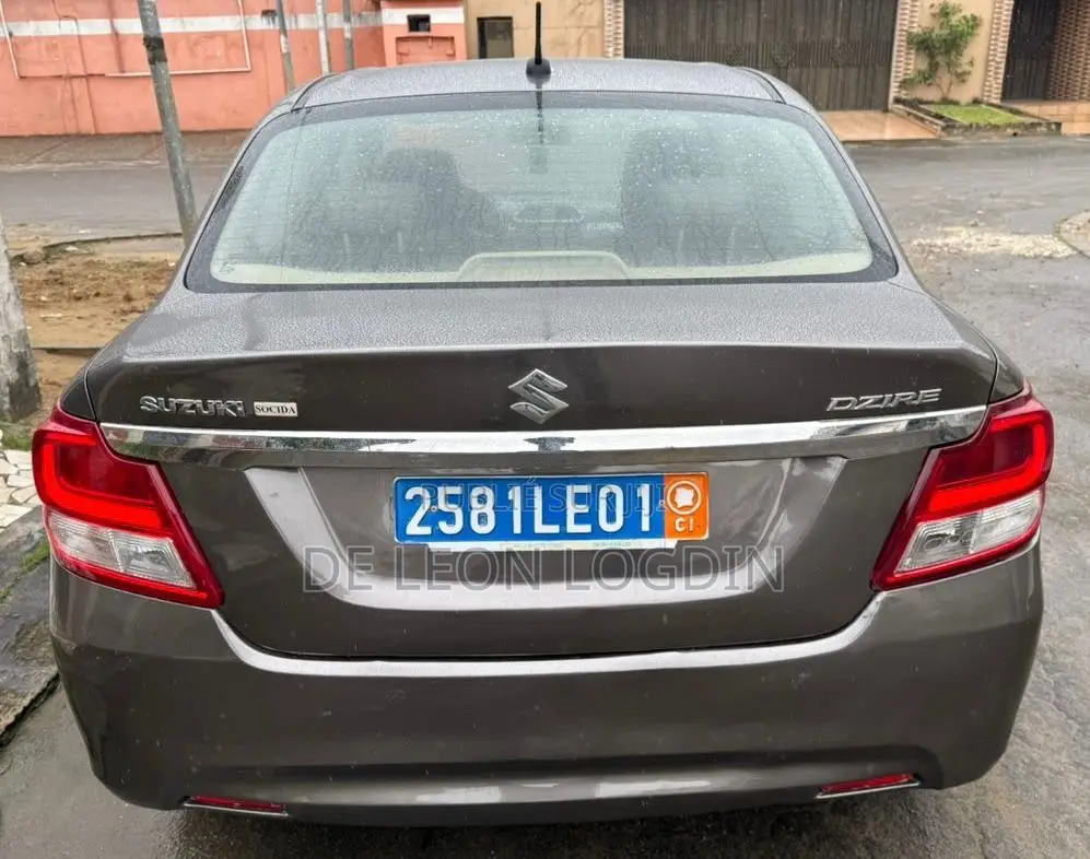 New Suzuki Dzire 2023 Gris