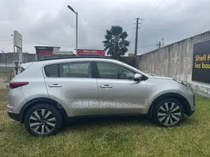 Kia Sportage EX 4dr SUV (2.4L 4cyl 6A) 2017 Gris